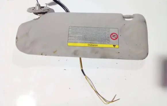 Toyota Avensis T250 Sun visor