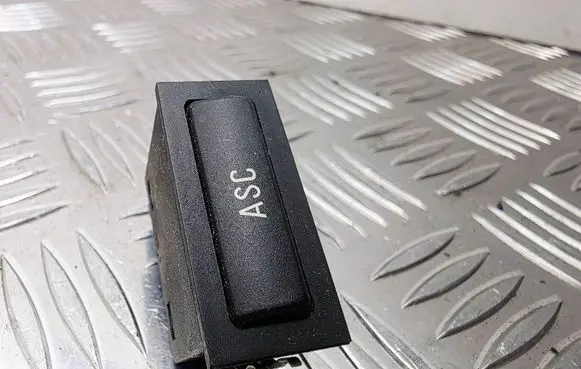 BMW 7 E38 Traction control (ASR) switch 8363694 61318363694