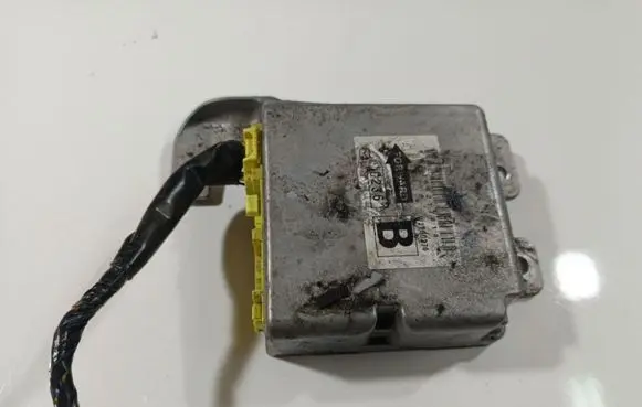 Mazda 5 Airbag control unit/module C2366217014