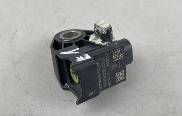 Audi e-tron Airbag deployment crash/impact sensor 4N0959651D