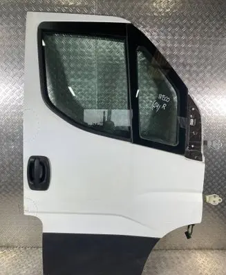 Iveco Daily 6th gen Front door