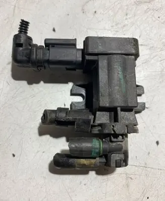 Peugeot 508 RXH Turbo solenoid valve 9674084680