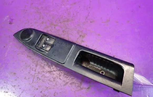 Hyundai Getz Quarter vent window switch 