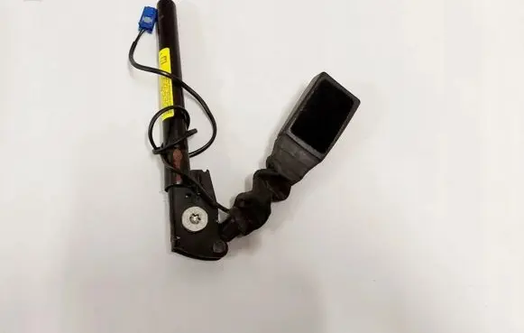 Opel Astra H Front seatbelt 13127269