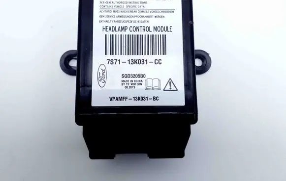 Ford Kuga II Light module LCM 7S7113K031CC