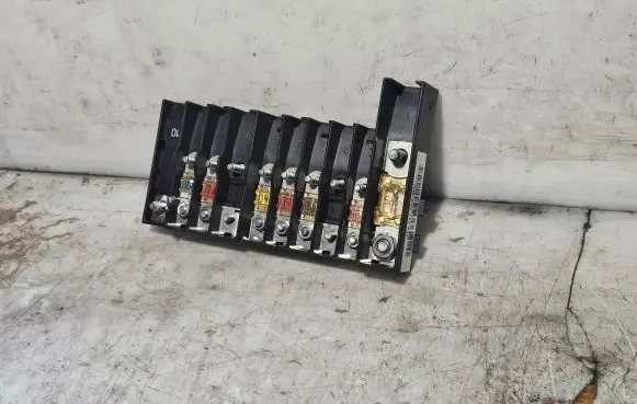 Volkswagen Transporter - Caravelle T5 Fuse module 7H6970187FD