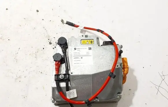 BMW 4 G22 G23 G24 G26 Voltage converter inverter 5B3E9B8
