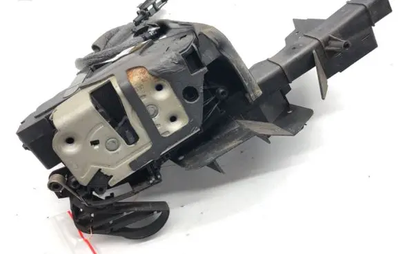 Ford Focus Front door lock 