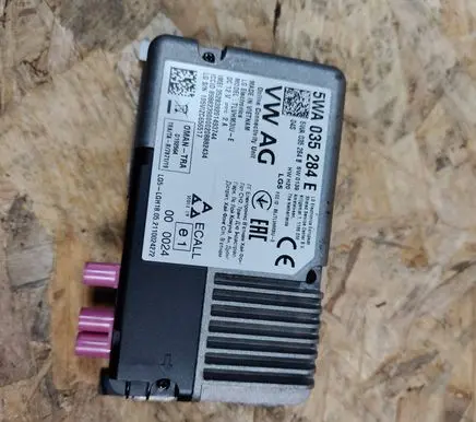 Seat Arona Antenna control unit 5WA035284E 5WA035284B