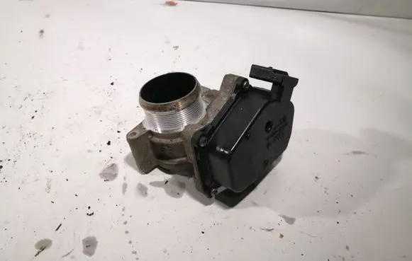 Volkswagen Golf Plus Throttle valve 03L128063Q 129126312