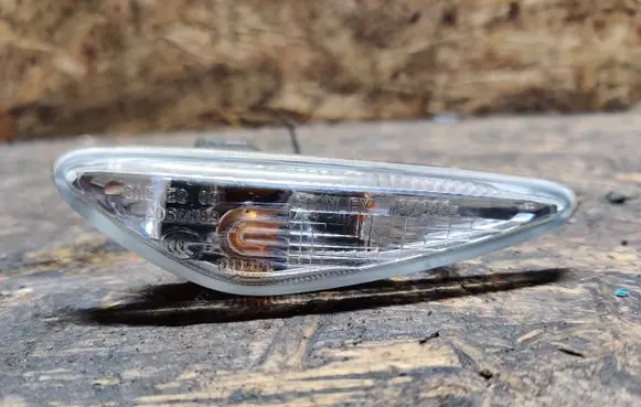 Mazda 6 Front fender indicator light P7389L