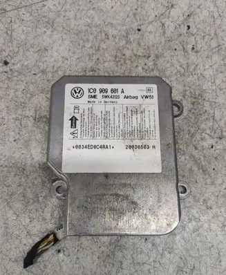 Volkswagen PASSAT B5.5 Airbag control unit/module 1C0909601A