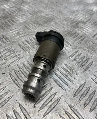 Opel Insignia A Camshaft vanos timing valve 55567050