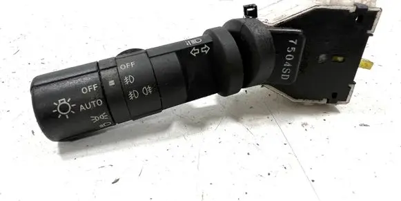 Nissan Qashqai Indicator stalk 7504SD
