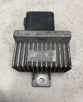 Renault Trafic II (X83) Glow plug pre-heat relay 7700115078