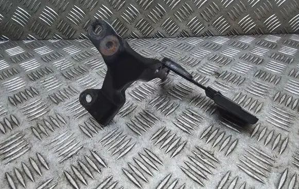 Skoda Yeti (5L) Gearbox mounting bracket 02M409905AR