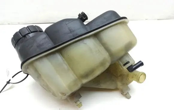 Mercedes-Benz E W211 Coolant expansion tank/reservoir 2115000049