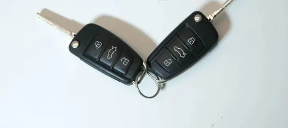 Audi A6 S6 C6 4F Ignition key/card 4F0837220R 033140101