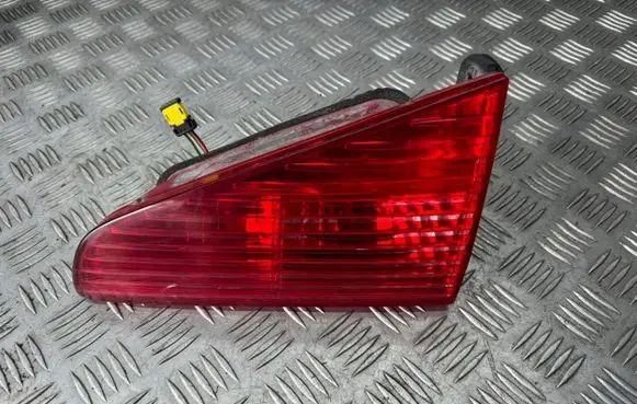 Peugeot 607 Tailgate rear/tail lights 2543D