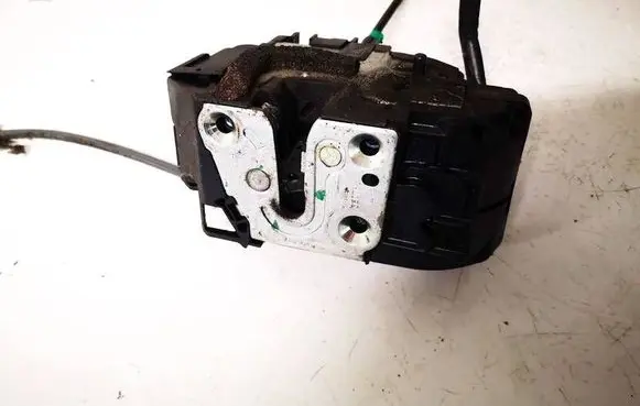 Nissan Qashqai Rear door lock