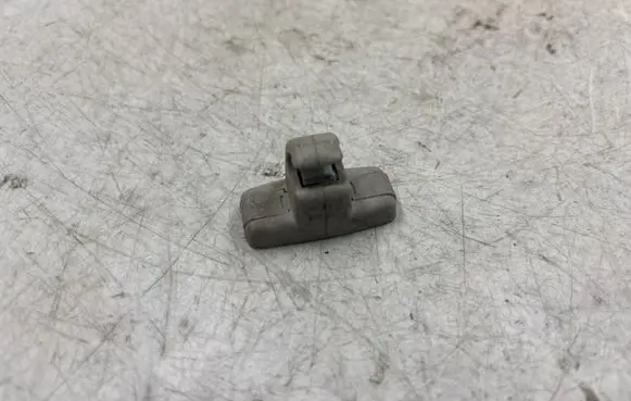 BMW 3 E36 Sun visor clip/hook/bracket 