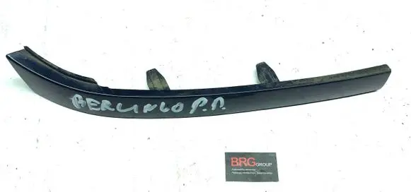 Citroen Berlingo Under headlight/headlamp trim 9618254577 29094877