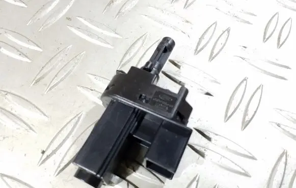Clutch pedal sensor