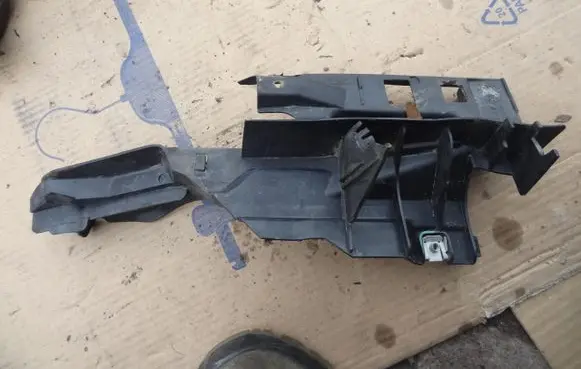 Ford Focus Engine bonnet/hood hinges BM51-A02476-AF