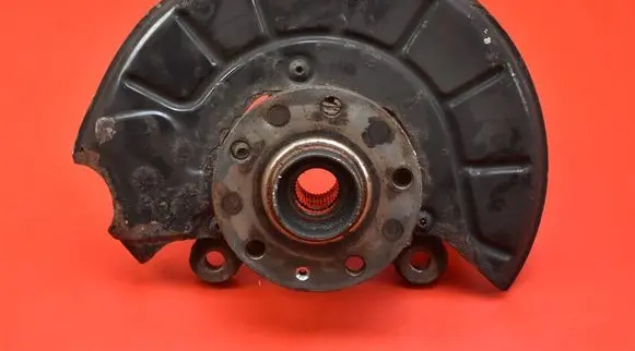 Volkswagen Eos Front wheel hub spindle knuckle