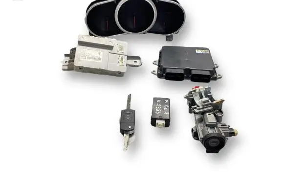 Mazda CX-7 Engine ECU kit and lock set L37J18881B EH1467560 EG52675DZ