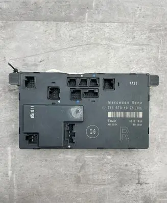 Mercedes-Benz E W211 Door control unit/module 2118701026