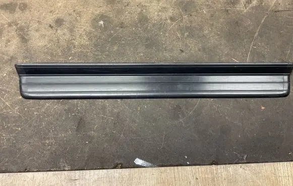 BMW 3 E46 Front sill trim cover 8196130 51478196130