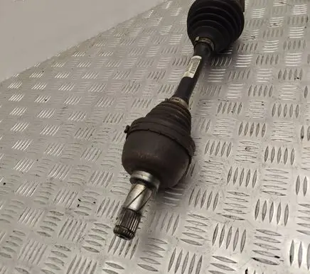 Volvo V70 Front driveshaft P8689213 8689213