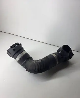 Mercedes-Benz E W213 Engine coolant pipe/hose 2135066600 0135006600