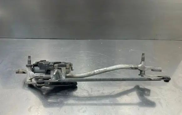 Front wiper linkage and motor