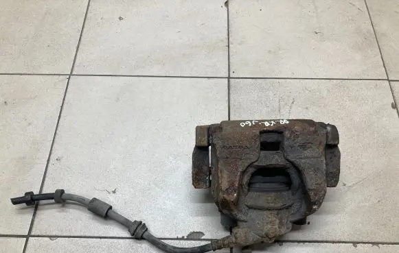 Volvo V60 Front brake caliper