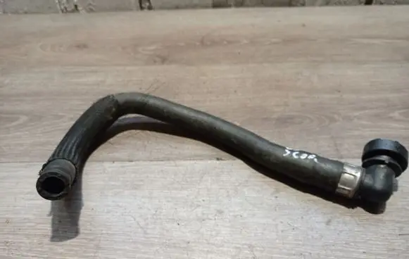 Volvo S60 Engine coolant pipe/hose 30745335