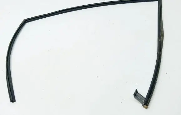Honda Civic IX Front door rubber seal 