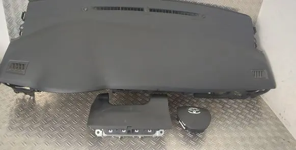 Toyota Auris E180 Airbag set with panel 