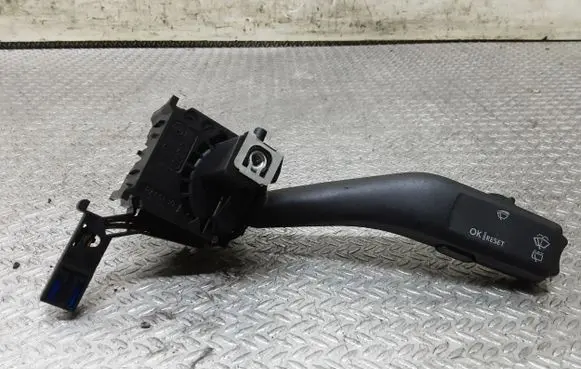 Volkswagen Touran I Wiper control stalk 1K0953519A