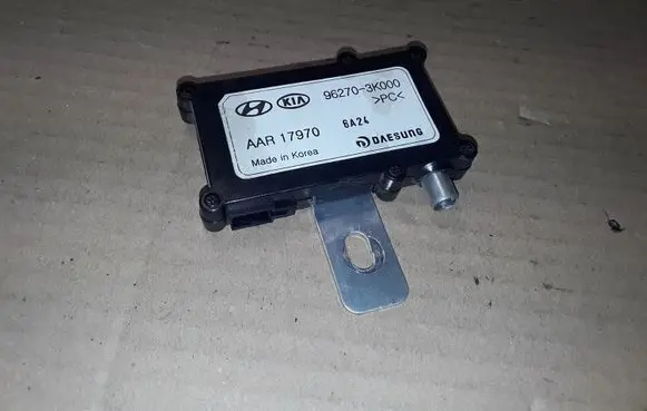 Hyundai Sonata Antenna control unit 962703K000