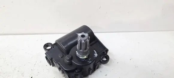 Hyundai Tucson TL Air flap motor/actuator 97161D7000