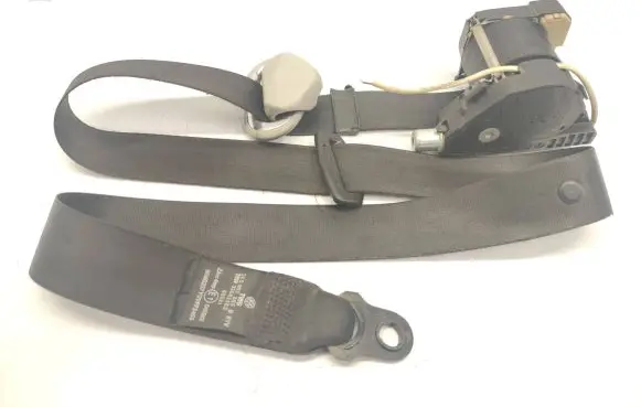 Volkswagen Caddy Front seatbelt 2K0857805B 33042463 65591