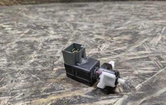 Hyundai i30 Brake pedal sensor switch