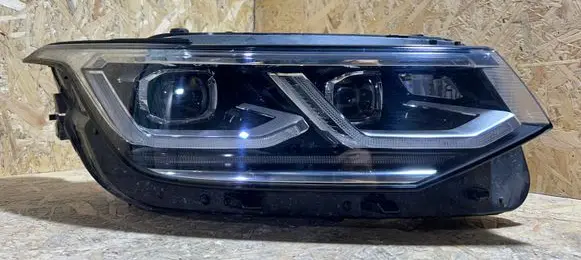 Volkswagen Tiguan Headlight/headlamp 5NB941082C 3295644