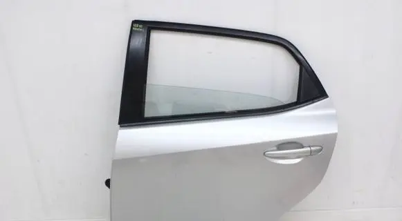 Mazda 2 Rear door 