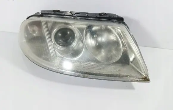 Volkswagen PASSAT B5 Headlight/headlamp