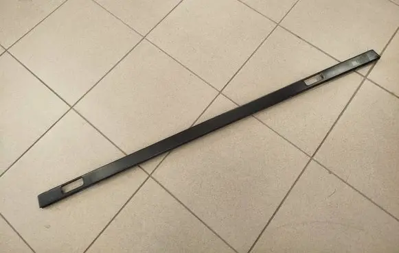 Mercedes-Benz GL X166 Roof trim bar molding cover A1666901780