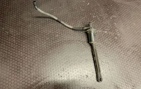 Opel Vivaro Clutch master cylinder 8200031239