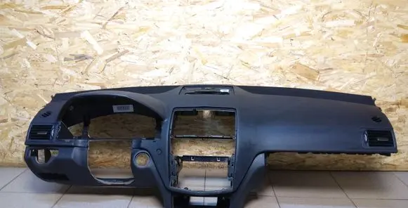Mercedes-Benz C W204 Dashboard A2041257627